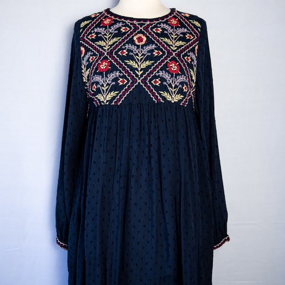 Zara Boho Embroidered Dress - Picture 4 of 8